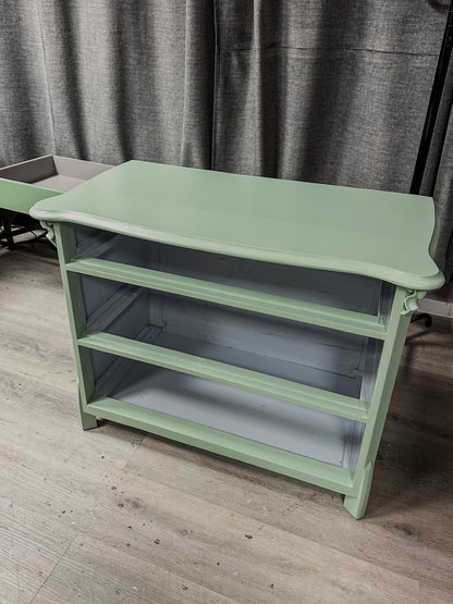Gründerzeit-Kommode "Aurelia" - Salbei-Makeover!