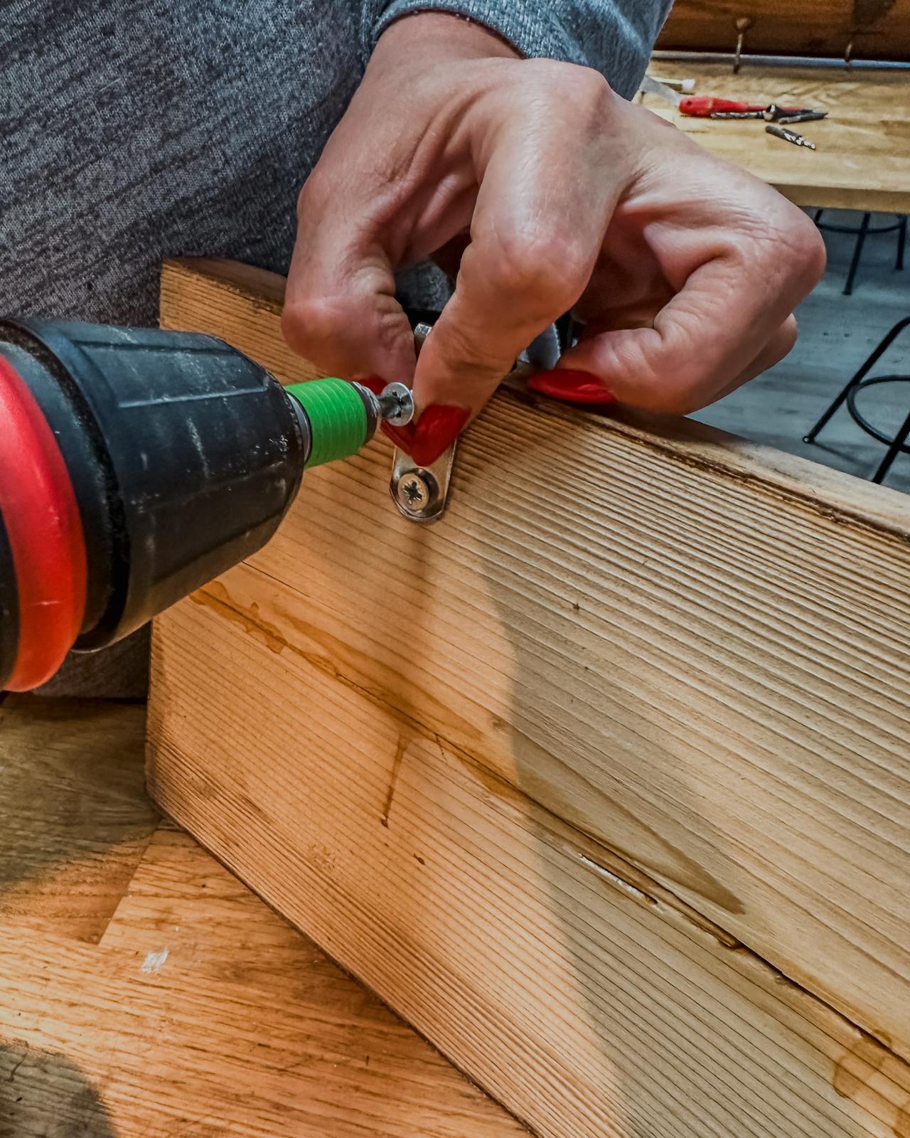 Workshop: Holz reparieren und bearbeiten