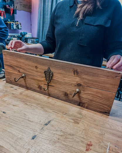 Workshop: Holz reparieren und bearbeiten