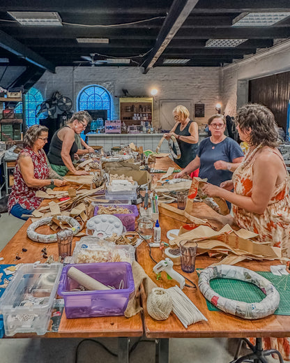 Re:Kranz – Upcycling-Workshop: Aus Verpackung wird Design
