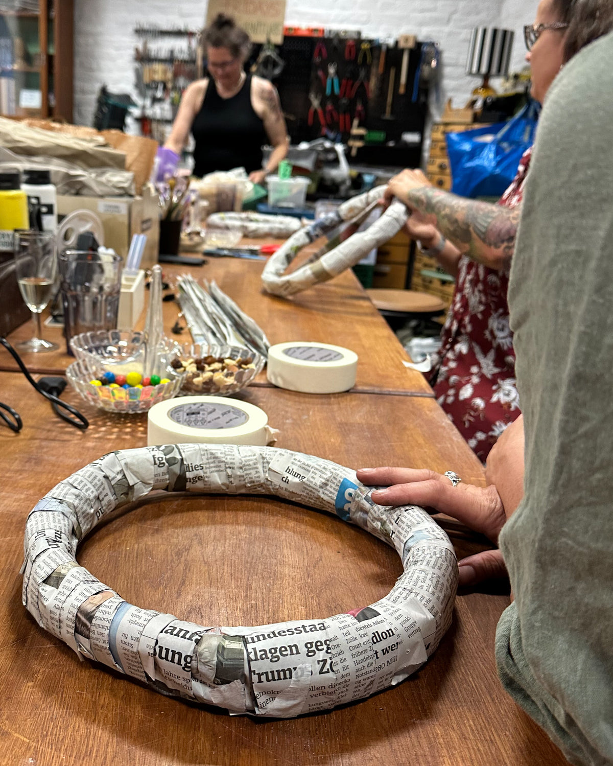 Re:Kranz – Upcycling-Workshop: Aus Verpackung wird Design