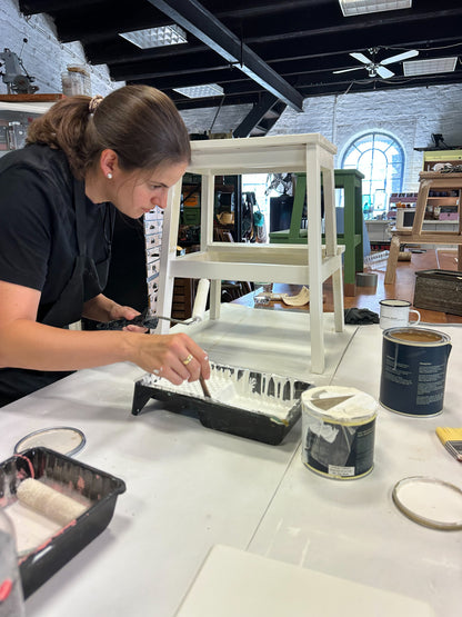 Workshop: Möbel lackieren
