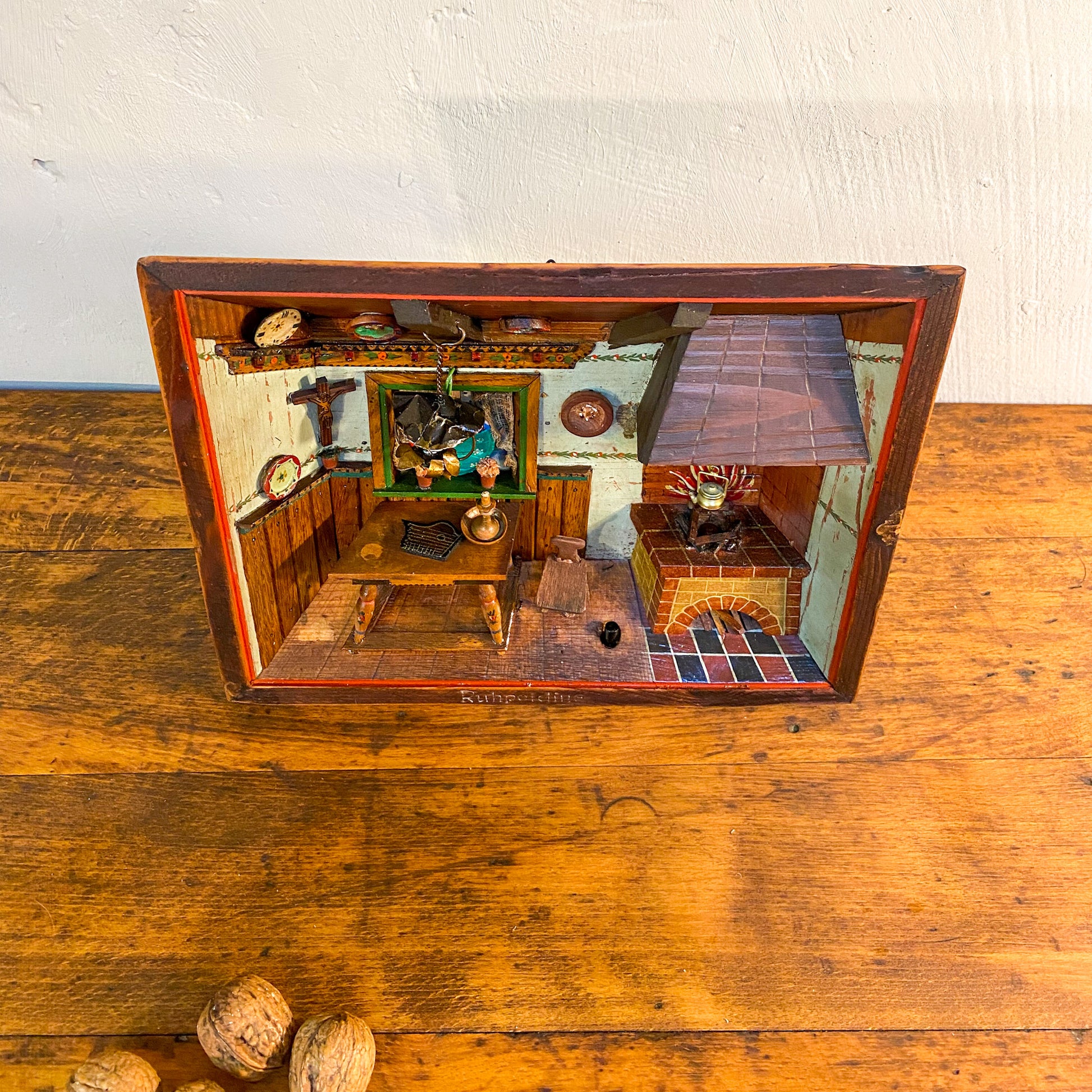 Antikes Diorama "Ruhpolding" Kastenbild Bauernstube mit Interieur, um 1900 - Werkstattfürschönes