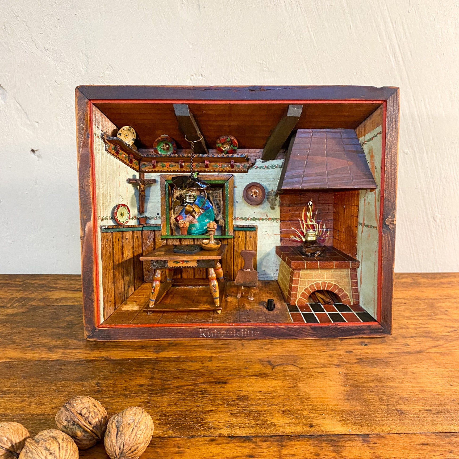 Antikes Diorama "Ruhpolding" Kastenbild Bauernstube mit Interieur, um 1900 - Werkstattfürschönes