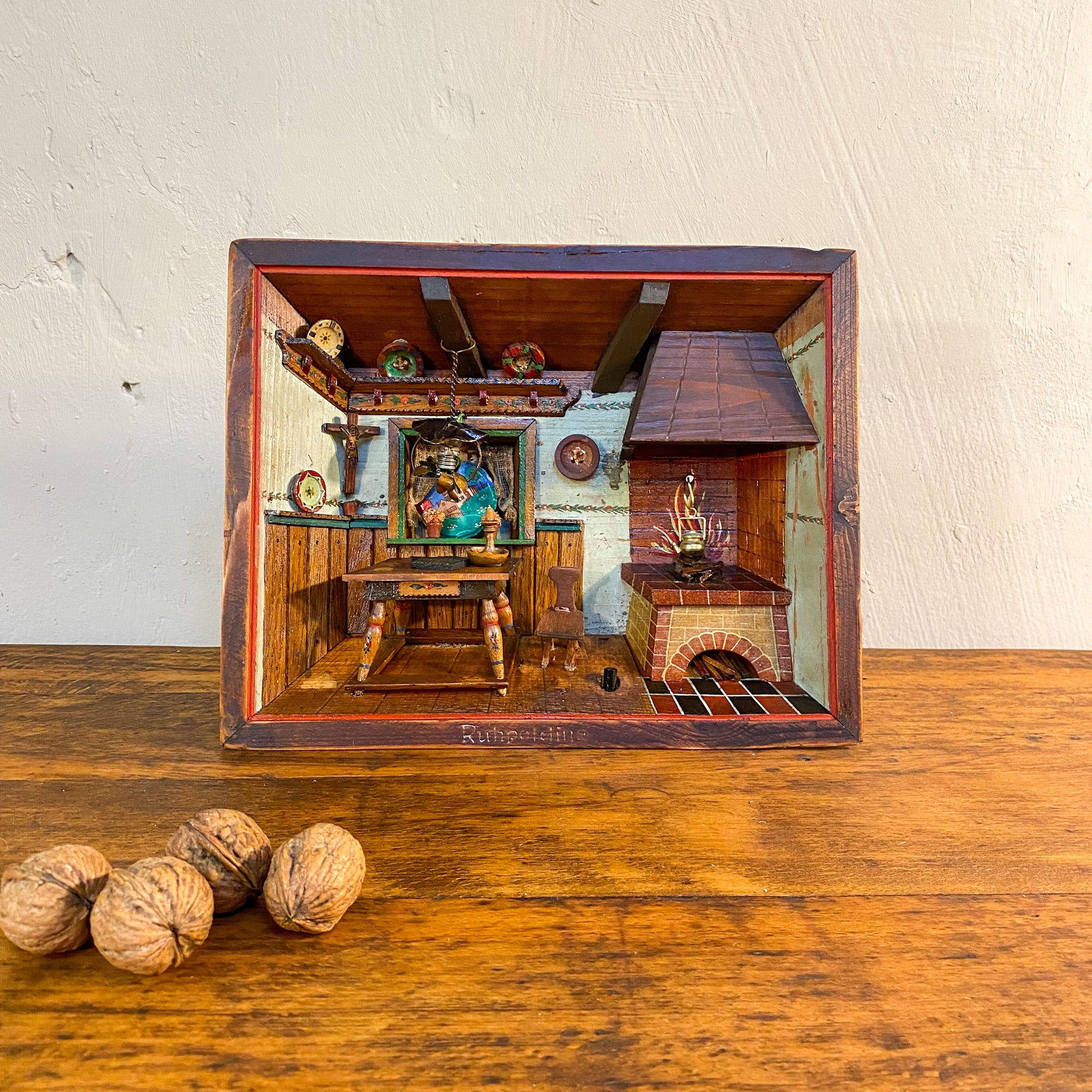 Antikes Diorama "Ruhpolding" Kastenbild Bauernstube mit Interieur, um 1900 - Werkstattfürschönes